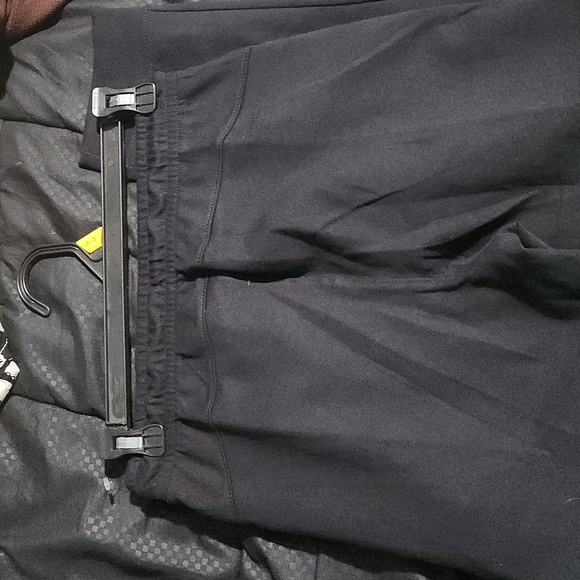 NWT Old Navy Dynamic Joggers black size 14/16 - Picture 4 of 8